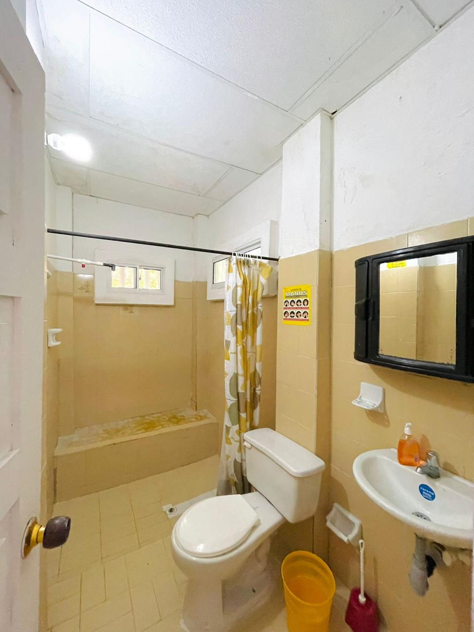 Baño completo con ducha